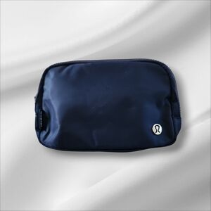 Lululemon NAVY Belt Bag